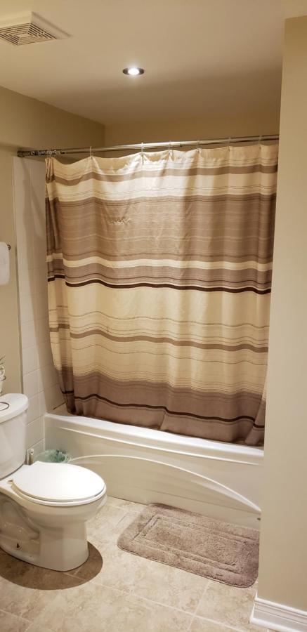 Lovely Guest Entire Apartment Minutes From Ottawa Airport Kültér fotó