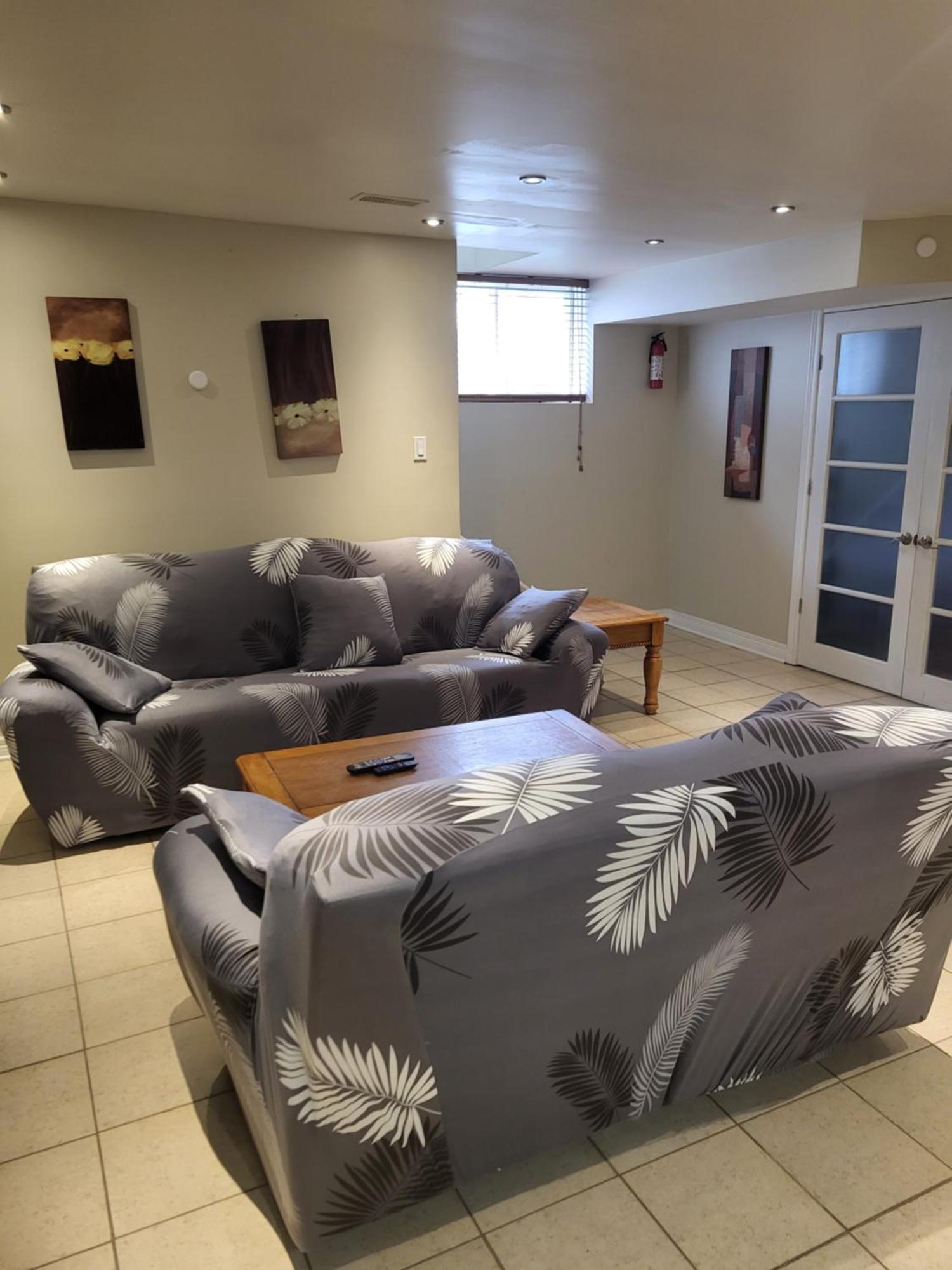 Lovely Guest Entire Apartment Minutes From Ottawa Airport Kültér fotó